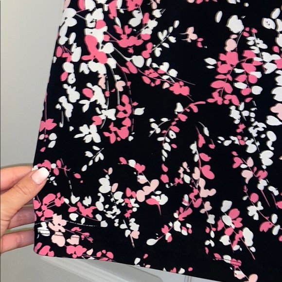 MATERNITY SKIRT - Picture 2 of 3